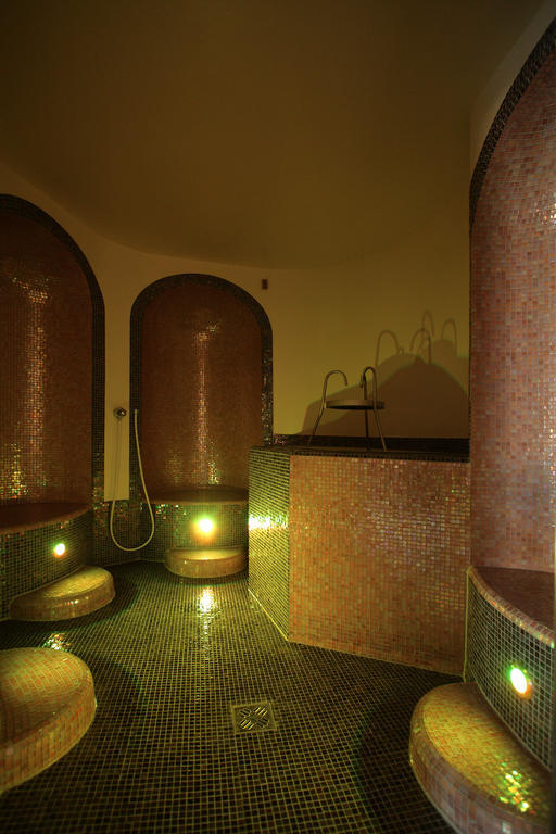 Alexandria Spa & Wellness Hotel ลูฮาโชวิตเซอ ภายนอก รูปภาพ